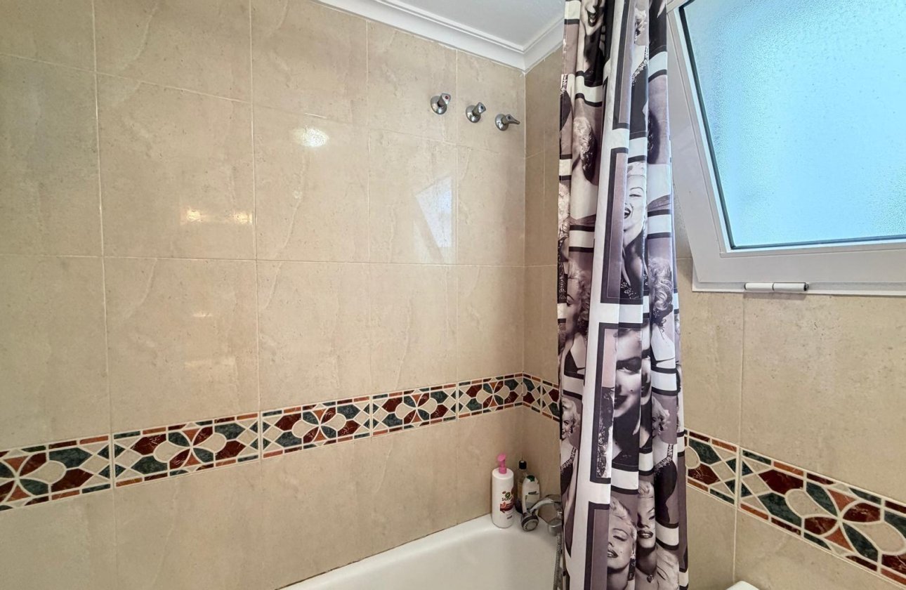 Resale - Apartment -
Torrevieja - Playa del Cura