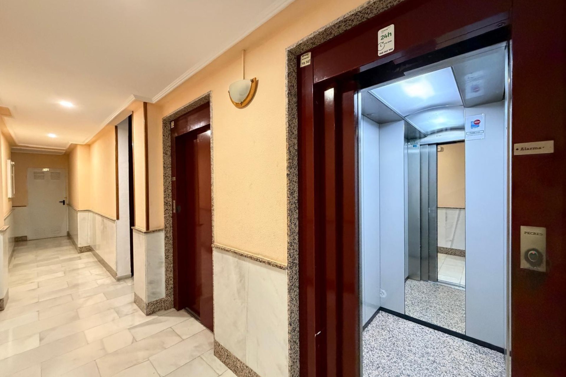 Resale - Apartment -
Torrevieja - Playa del Cura