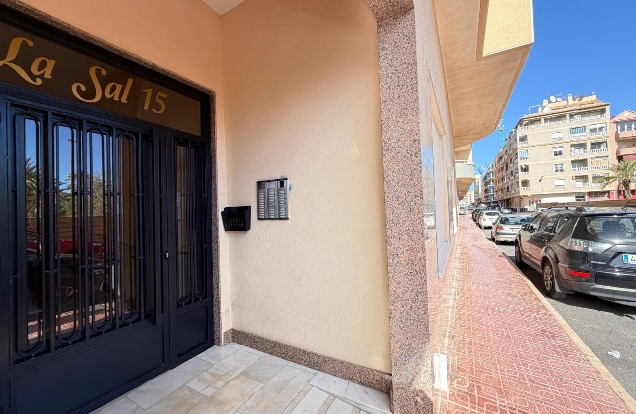 Resale - Apartment -
Torrevieja - Playa del Cura
