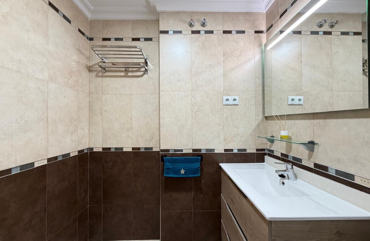 Resale - Apartment -
Torrevieja - Playa del Cura