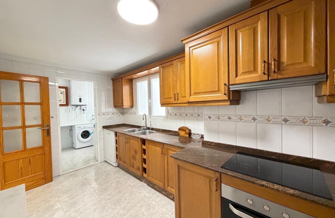 Resale - Apartment -
Torrevieja - Playa del Cura