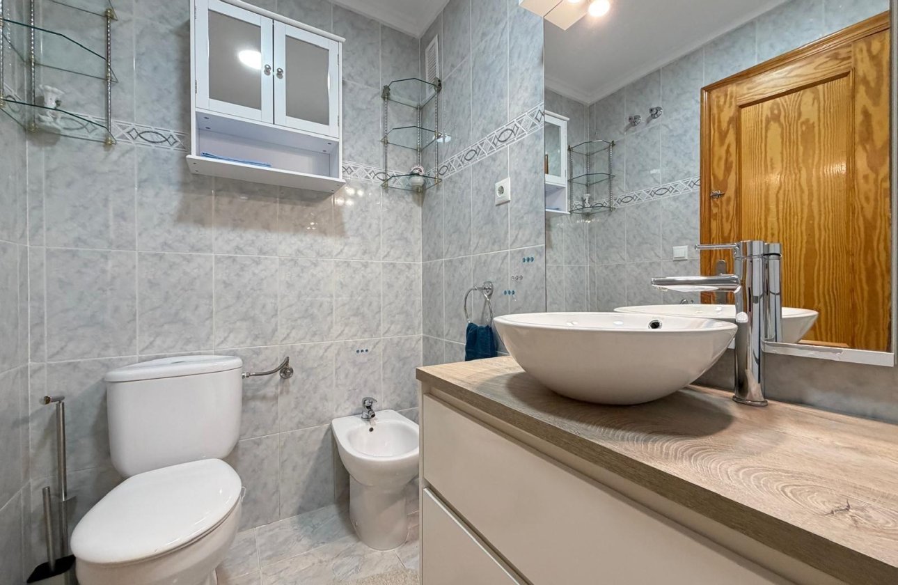 Resale - Apartment -
Torrevieja - Playa del Cura