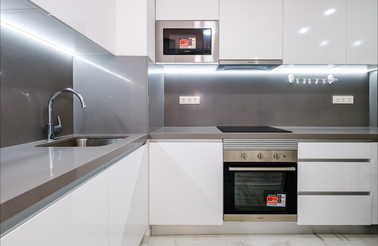 Resale - Apartment -
Torrevieja - Playa del Cura