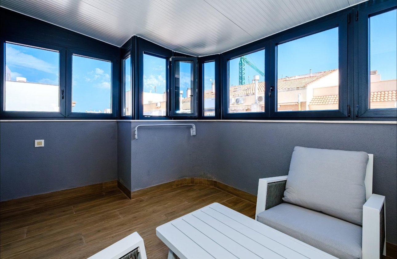 Resale - Apartment -
Torrevieja - Playa del Cura
