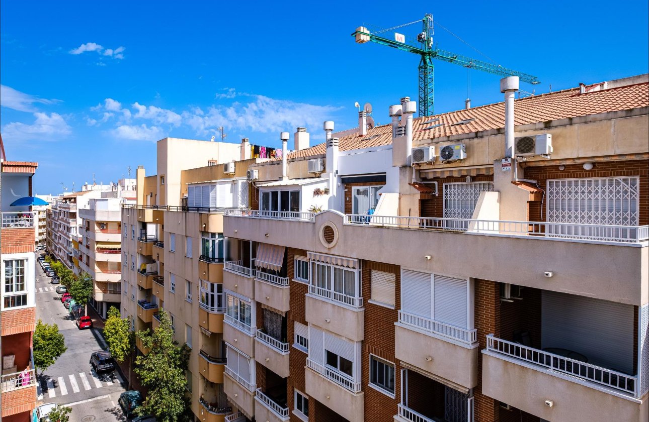 Resale - Apartment -
Torrevieja - Playa del Cura