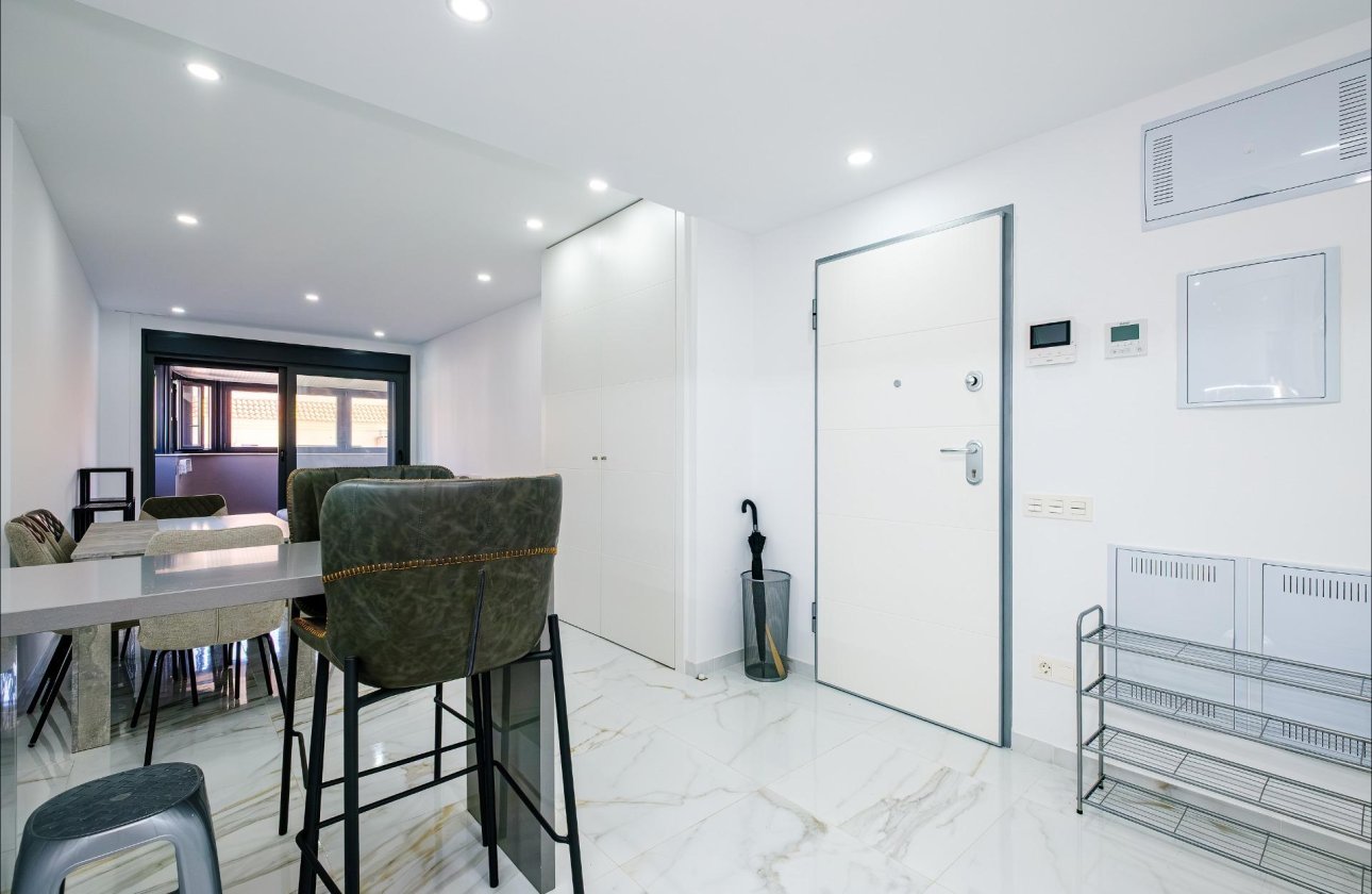 Resale - Apartment -
Torrevieja - Playa del Cura