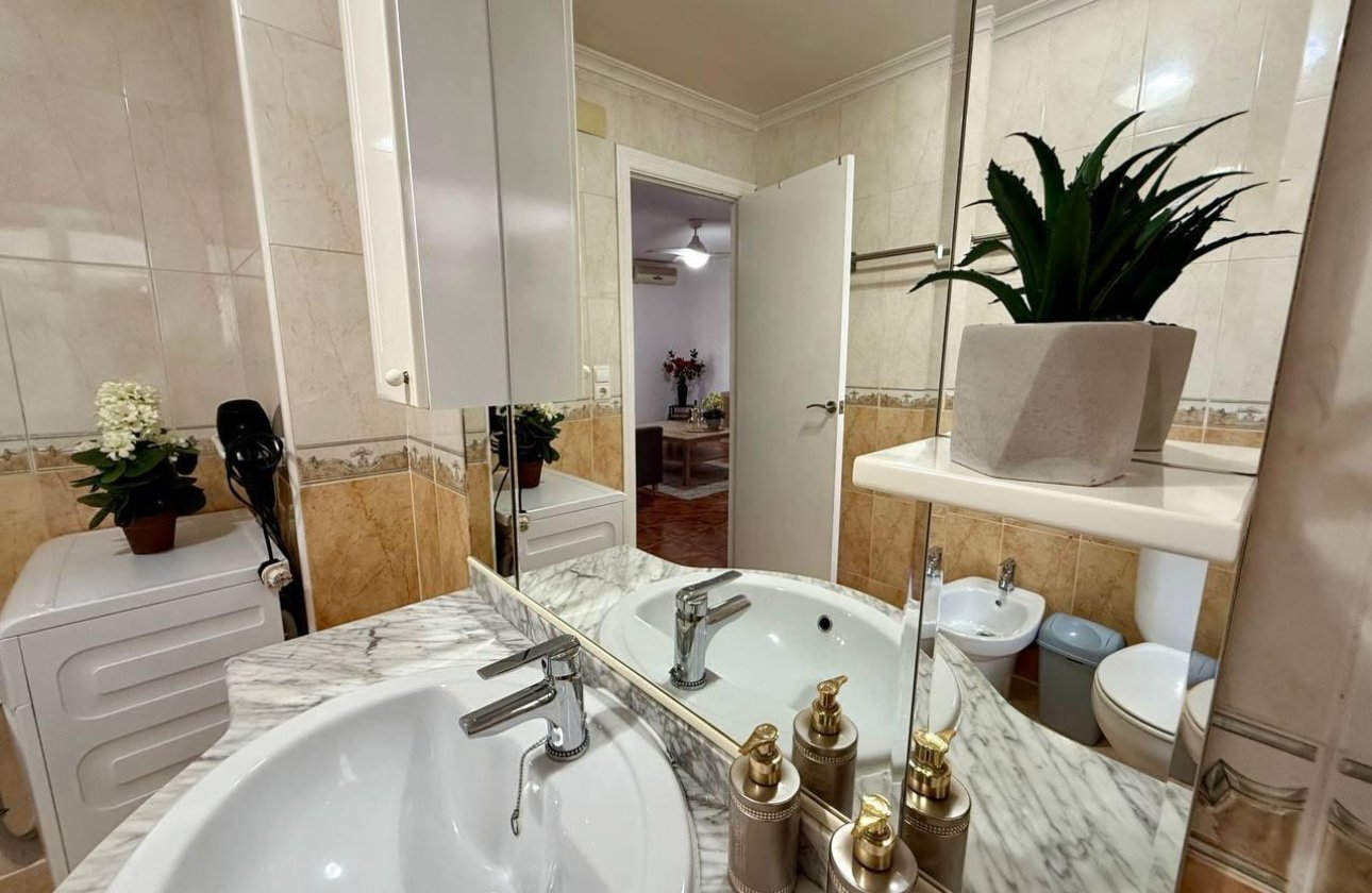 Resale - Apartment -
Torrevieja - Playa del Cura