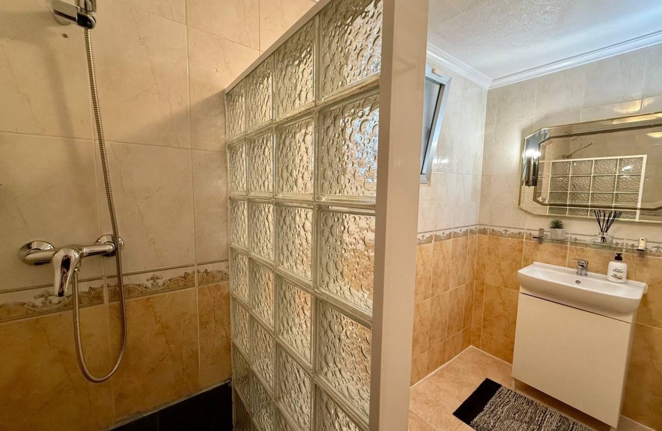 Resale - Apartment -
Torrevieja - Playa del Cura