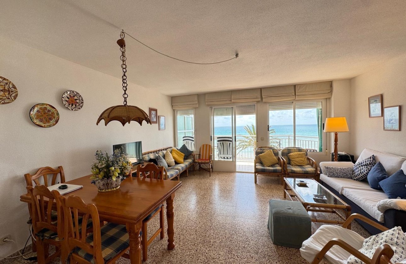 Resale - Apartment -
Torrevieja - Playa del Cura