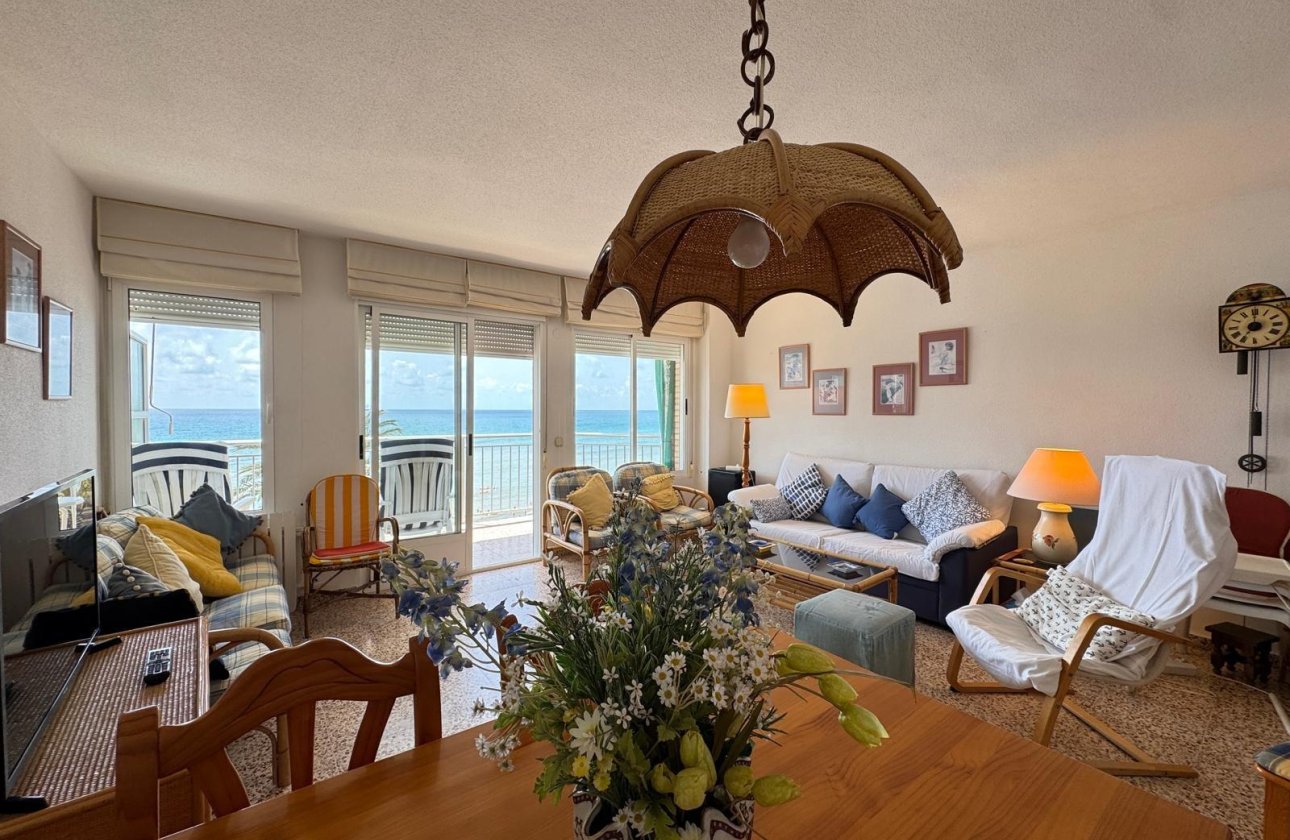 Resale - Apartment -
Torrevieja - Playa del Cura