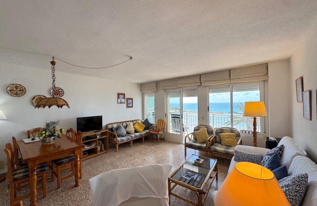 Resale - Apartment -
Torrevieja - Playa del Cura