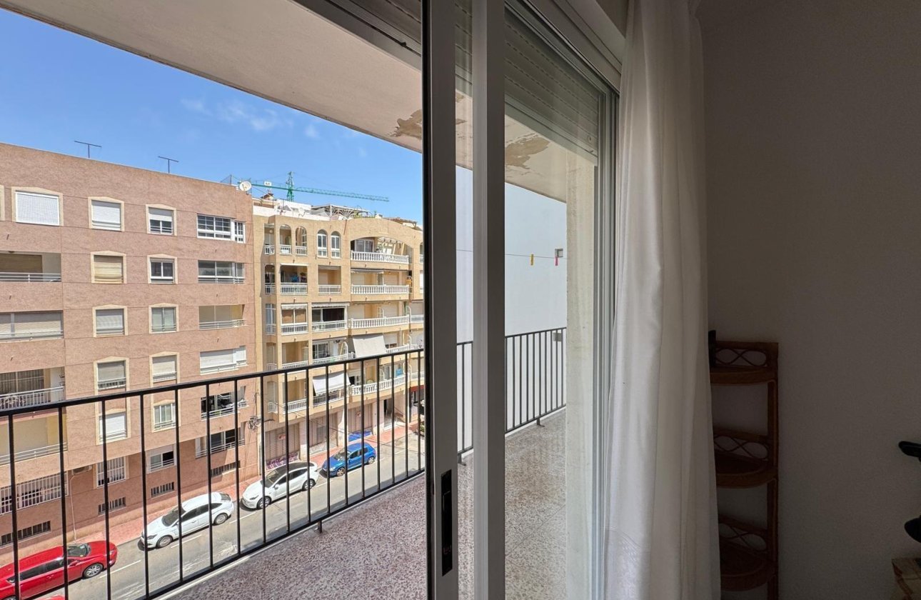 Resale - Apartment -
Torrevieja - Playa del Cura