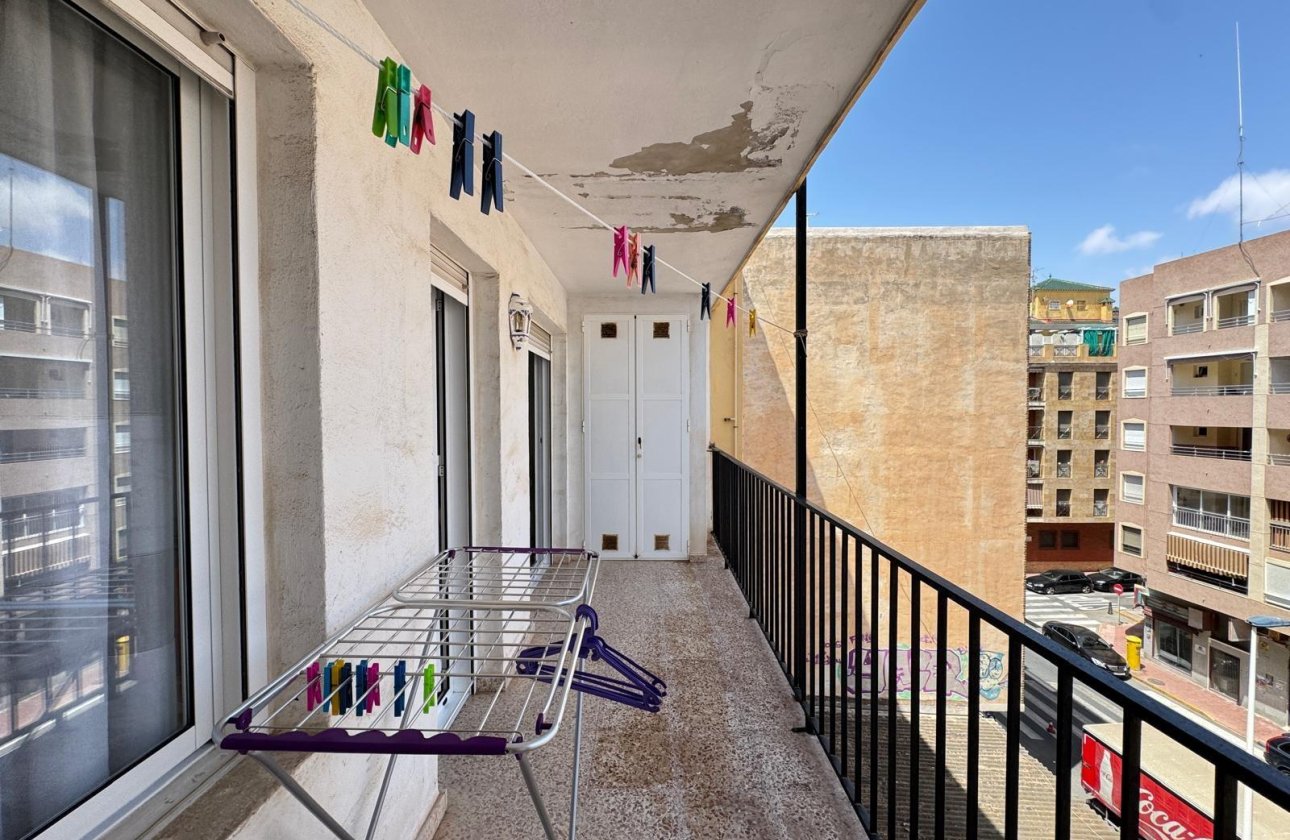 Resale - Apartment -
Torrevieja - Playa del Cura