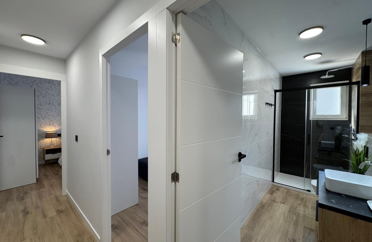 Resale - Apartment -
Torrevieja - Playa del Cura