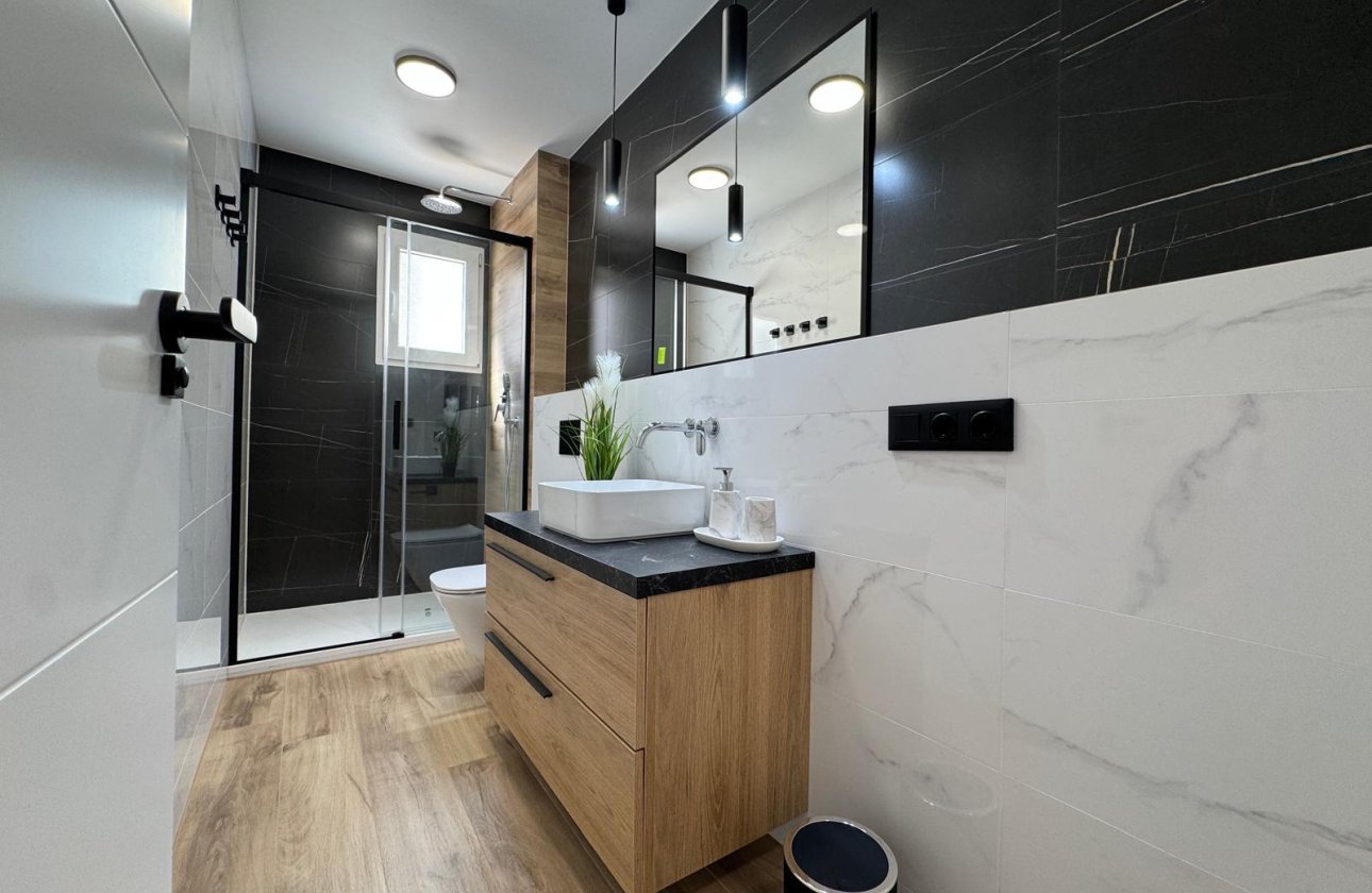 Resale - Apartment -
Torrevieja - Playa del Cura
