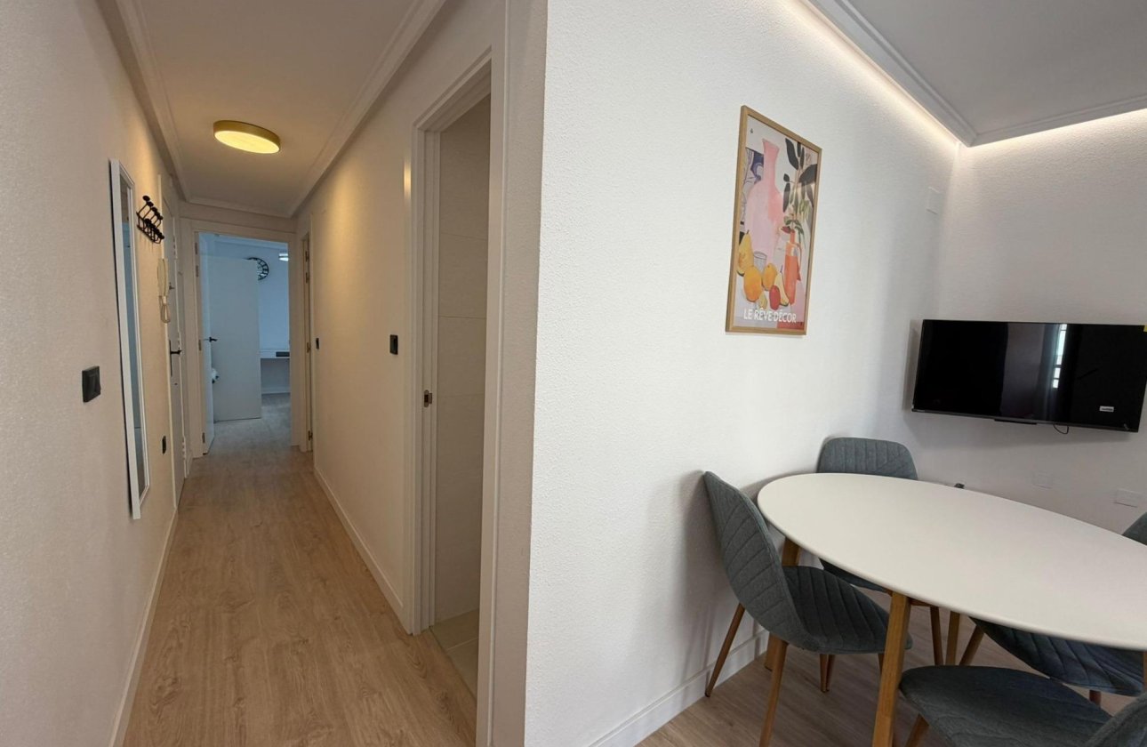 Resale - Apartment -
Torrevieja - Playa del Cura