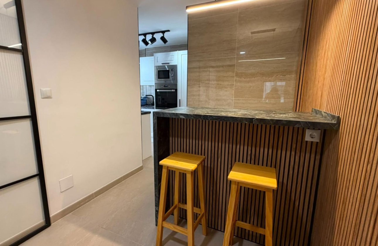 Resale - Apartment -
Torrevieja - Playa del Cura