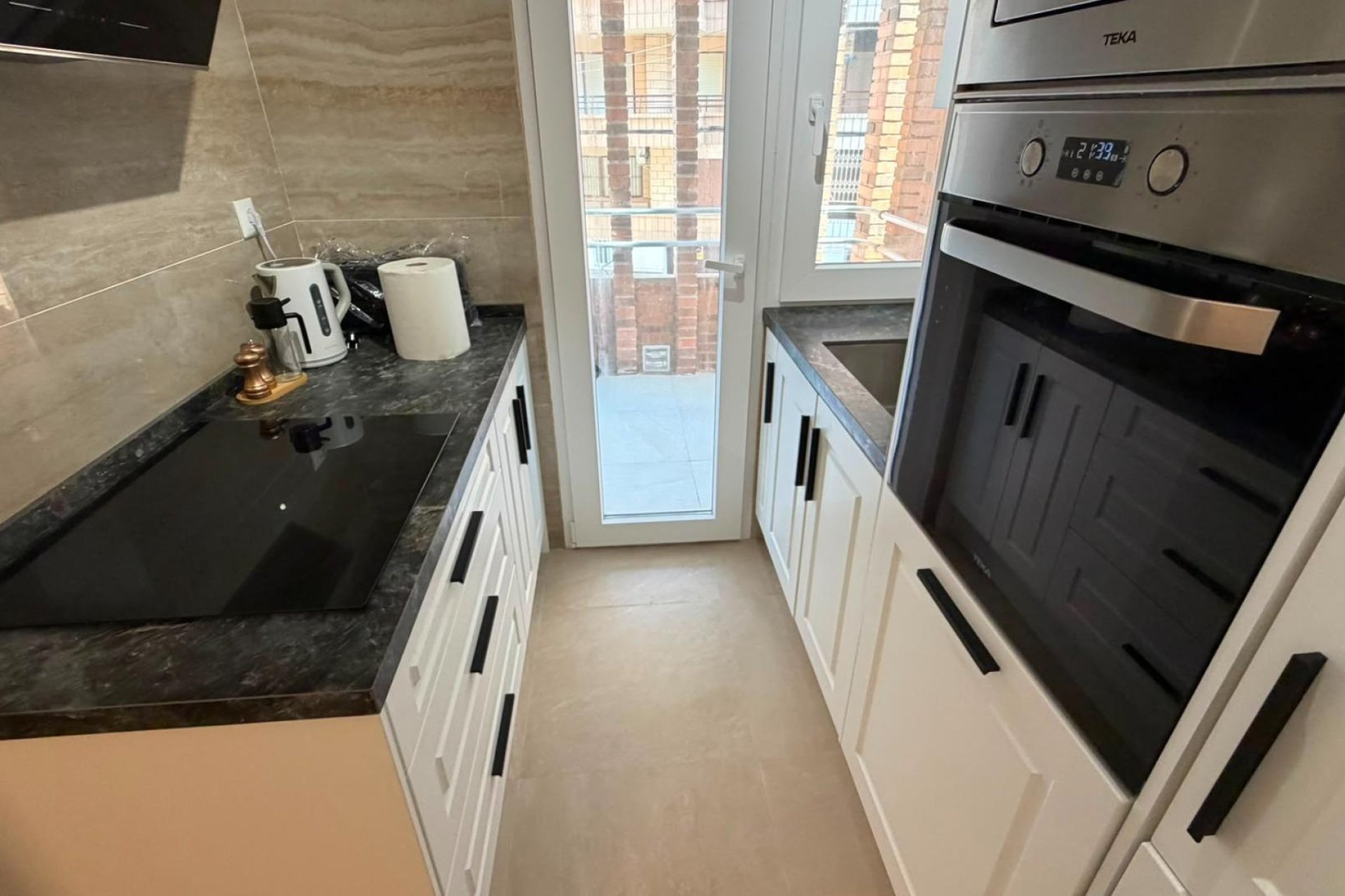 Resale - Apartment -
Torrevieja - Playa del Cura