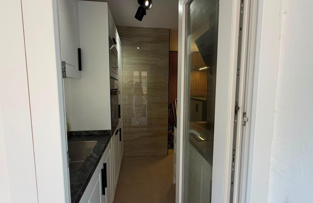 Resale - Apartment -
Torrevieja - Playa del Cura