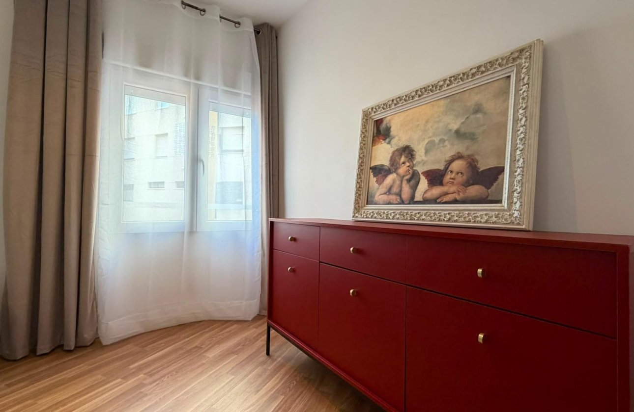Resale - Apartment -
Torrevieja - Playa del Cura