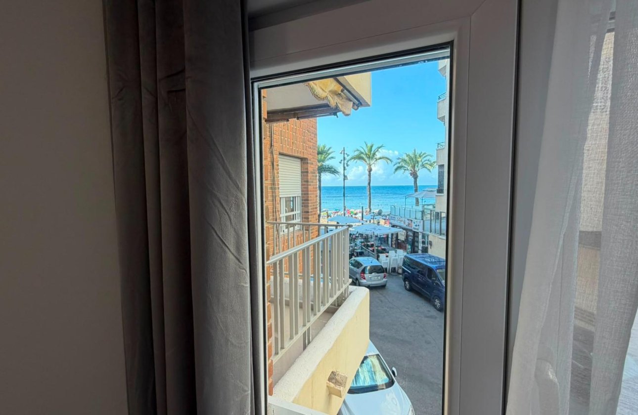 Resale - Apartment -
Torrevieja - Playa del Cura