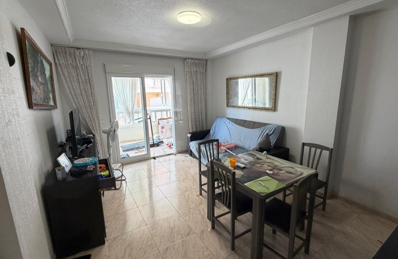 Resale - Apartment -
Torrevieja - Playa del Cura