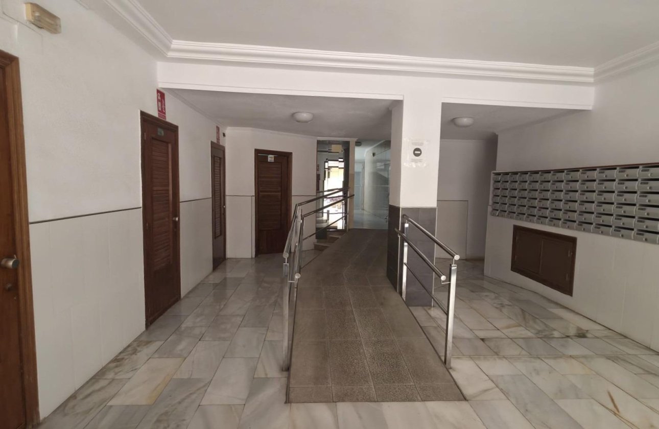 Resale - Apartment -
Torrevieja - Playa del Cura