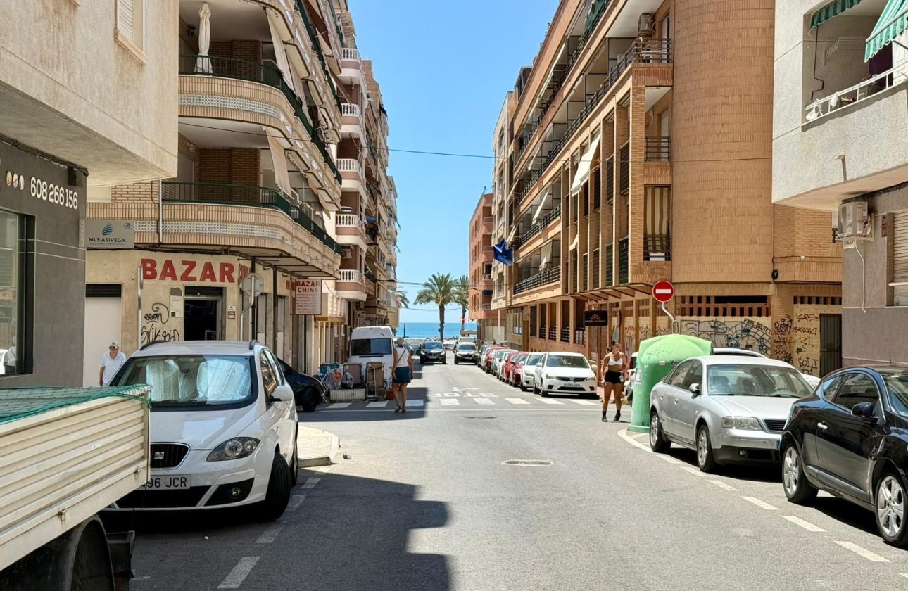 Resale - Apartment -
Torrevieja - Playa del Cura