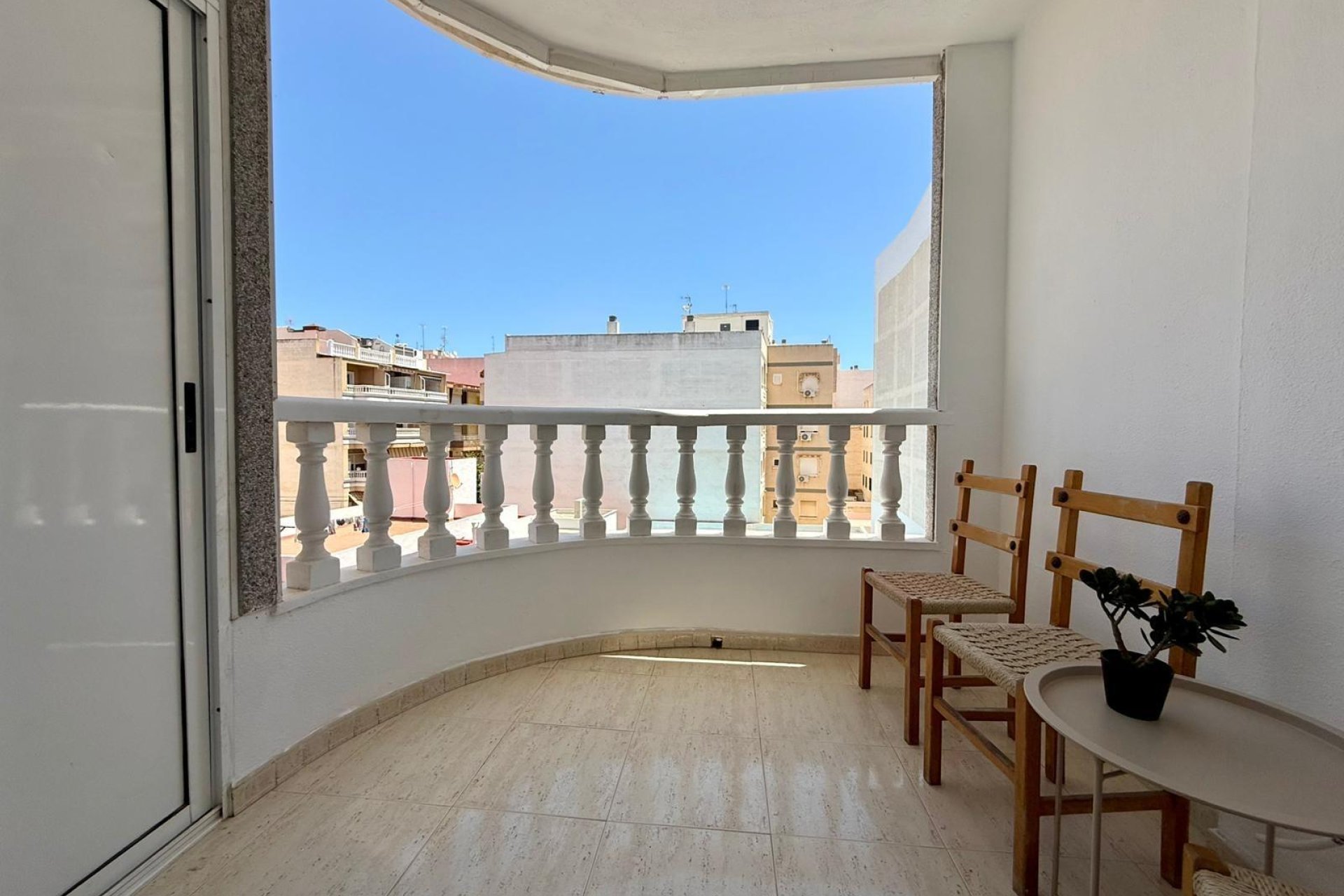 Resale - Apartment -
Torrevieja - Playa del Cura