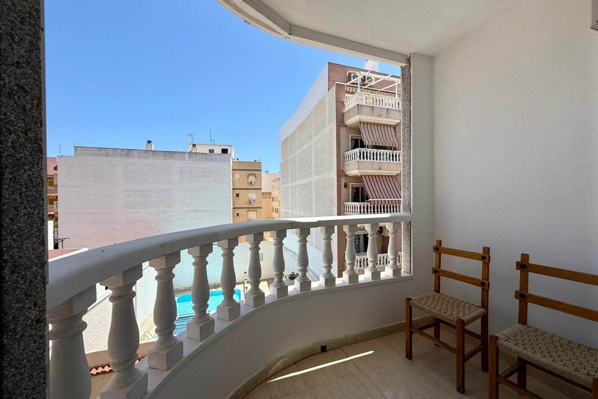 Resale - Apartment -
Torrevieja - Playa del Cura