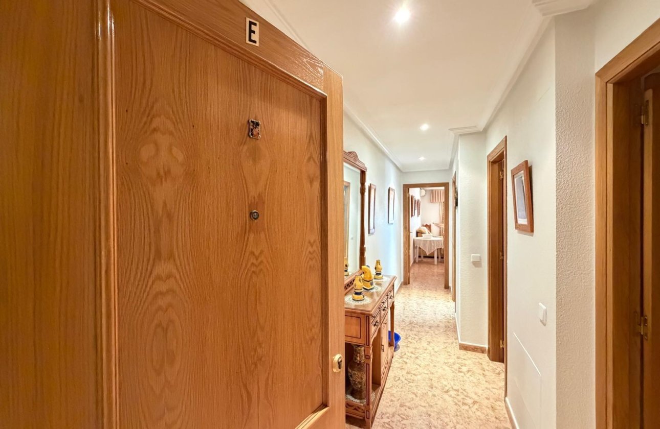 Resale - Apartment -
Torrevieja - Playa del Cura