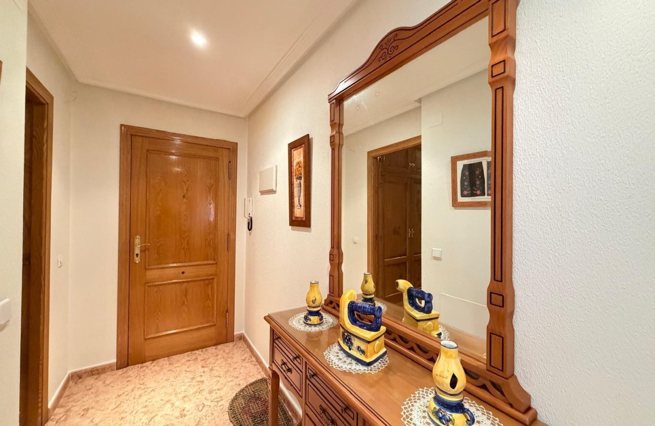 Resale - Apartment -
Torrevieja - Playa del Cura
