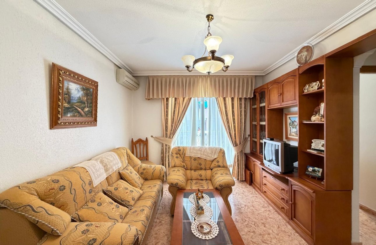 Resale - Apartment -
Torrevieja - Playa del Cura