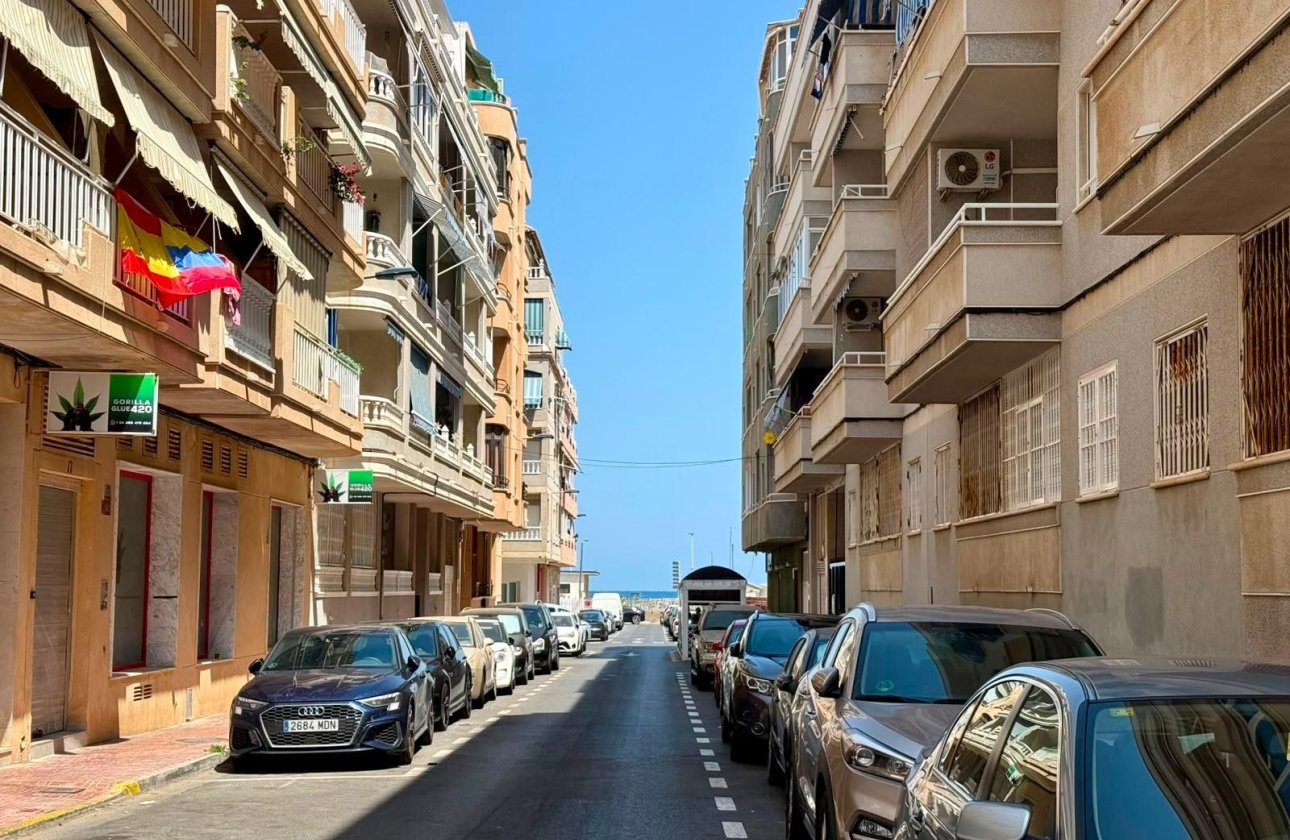 Resale - Apartment -
Torrevieja - Playa del Cura