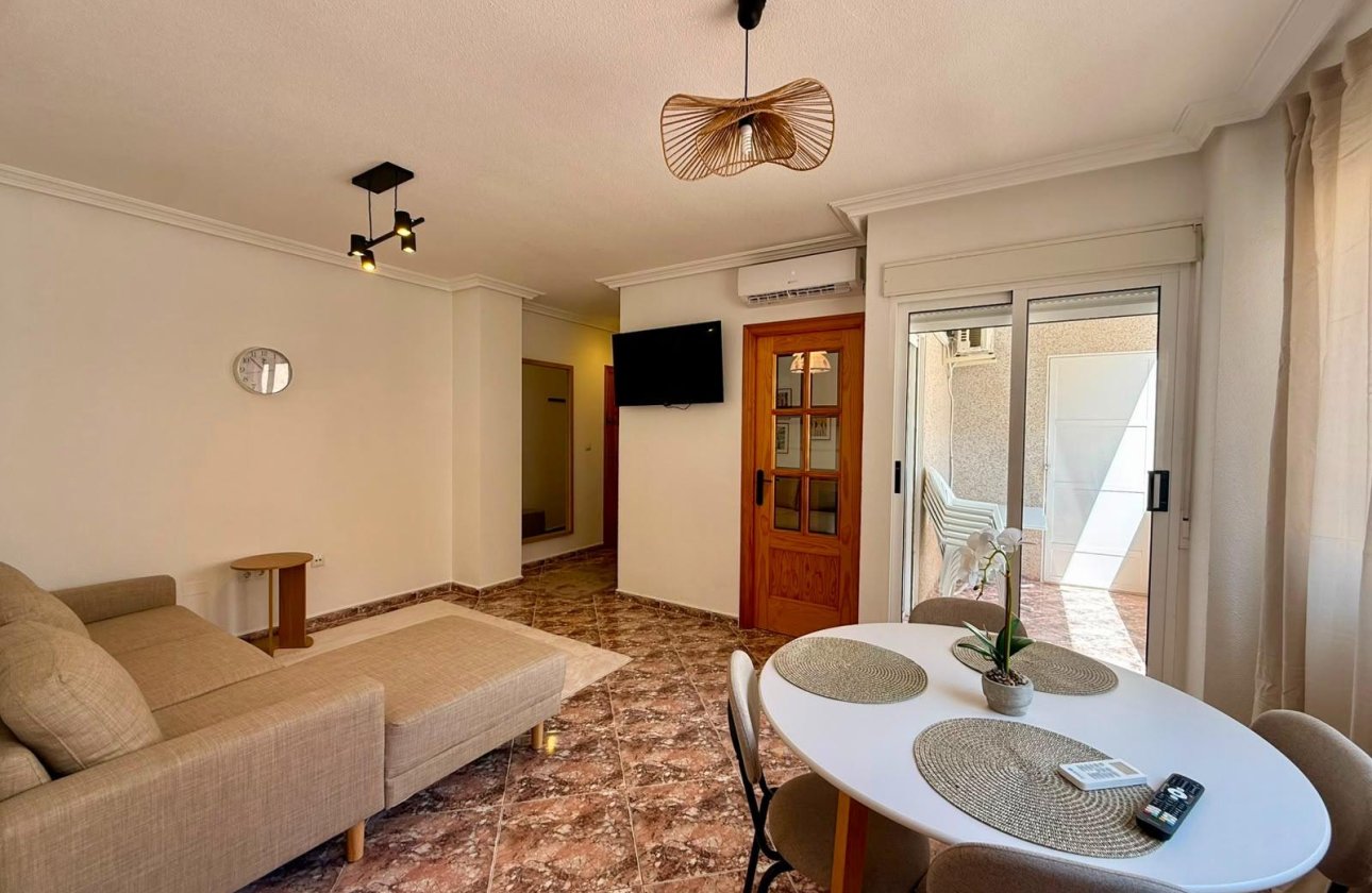 Resale - Apartment -
Torrevieja - Playa del Cura