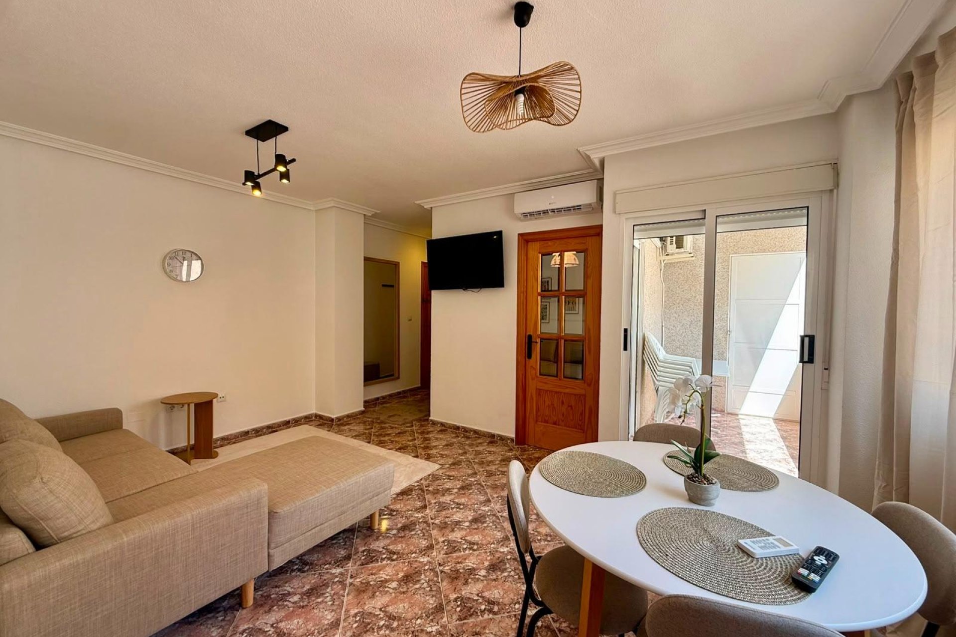 Resale - Apartment -
Torrevieja - Playa del Cura