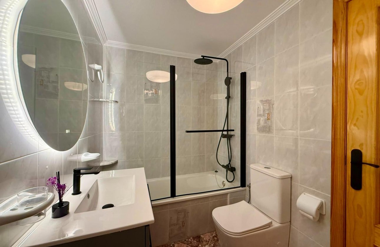 Resale - Apartment -
Torrevieja - Playa del Cura