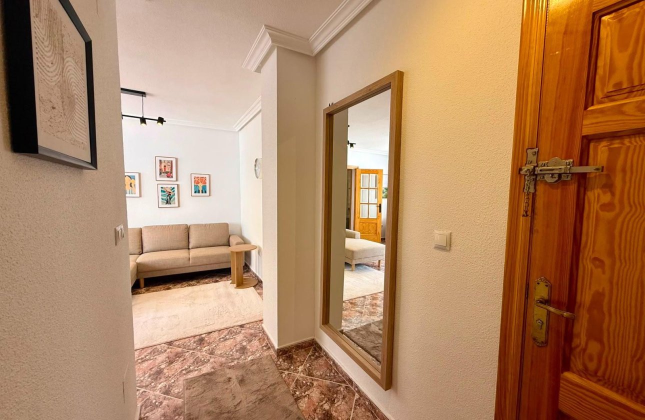 Resale - Apartment -
Torrevieja - Playa del Cura