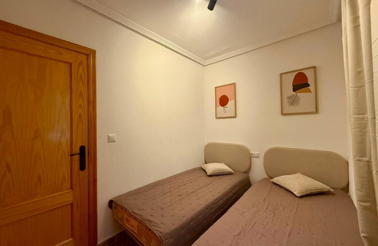 Resale - Apartment -
Torrevieja - Playa del Cura