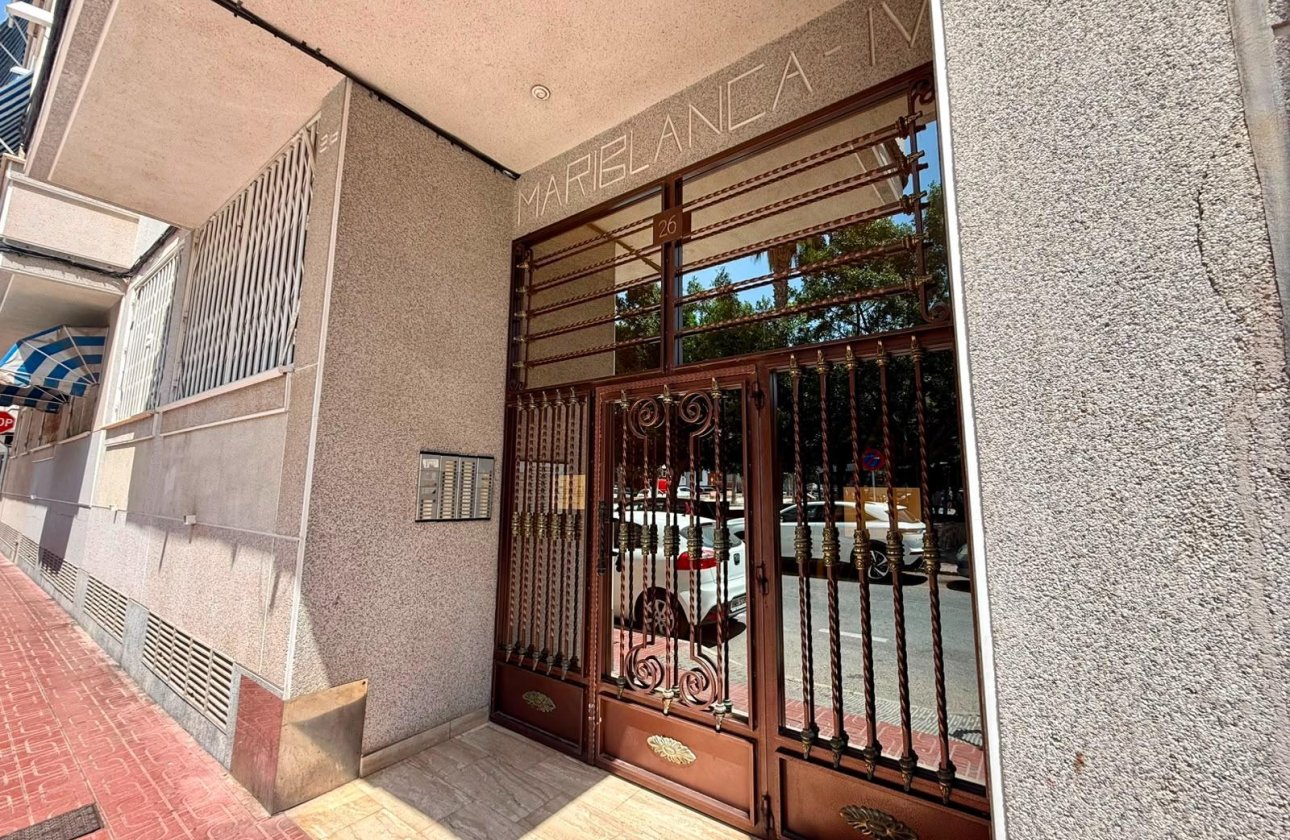 Resale - Apartment -
Torrevieja - Playa del Cura