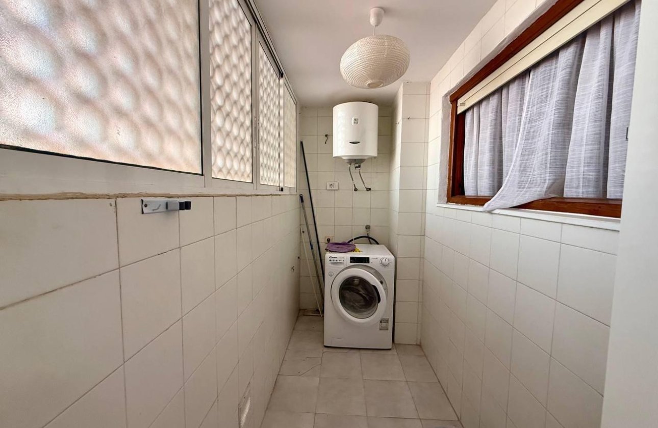 Resale - Apartment -
Torrevieja - Playa del Cura