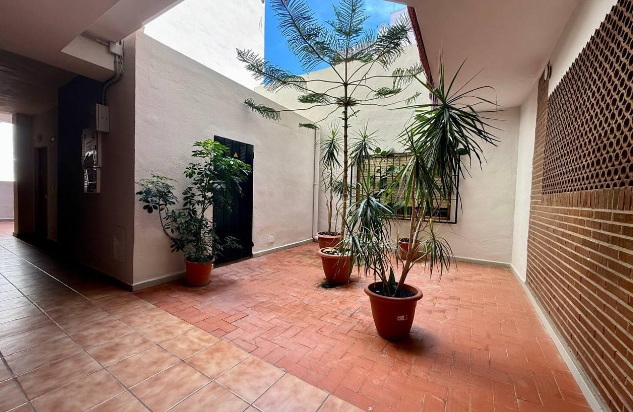 Resale - Apartment -
Torrevieja - Playa del Cura