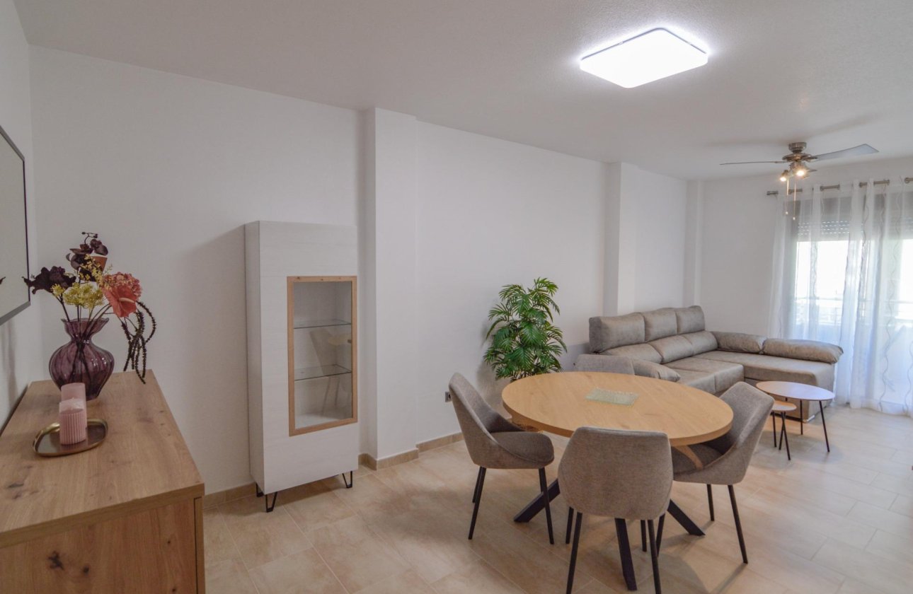 Resale - Apartment -
Torrevieja - Playa del Cura