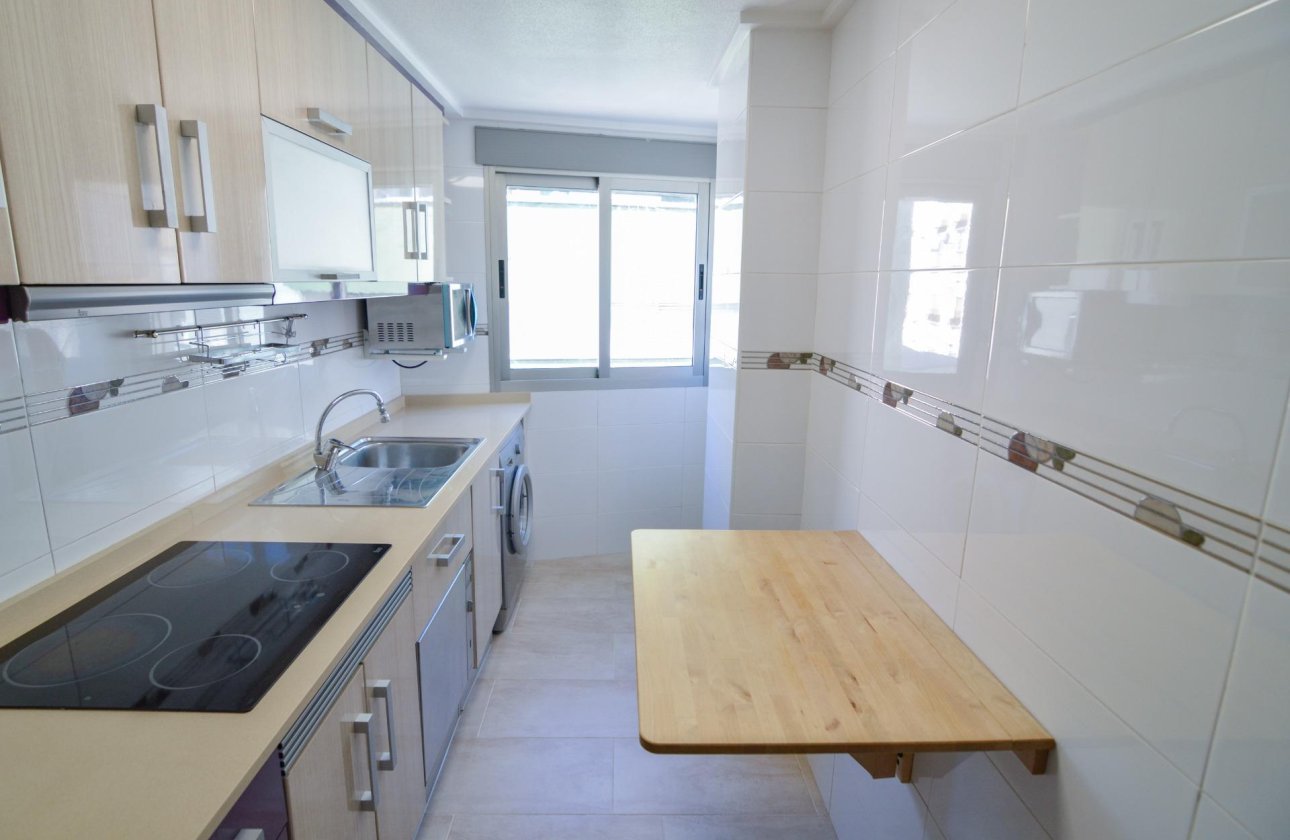 Resale - Apartment -
Torrevieja - Playa del Cura