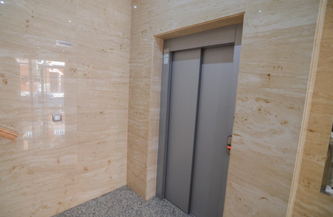 Resale - Apartment -
Torrevieja - Playa del Cura