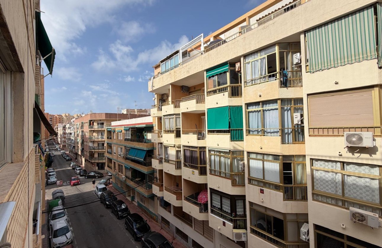 Resale - Apartment -
Torrevieja - Playa del Cura
