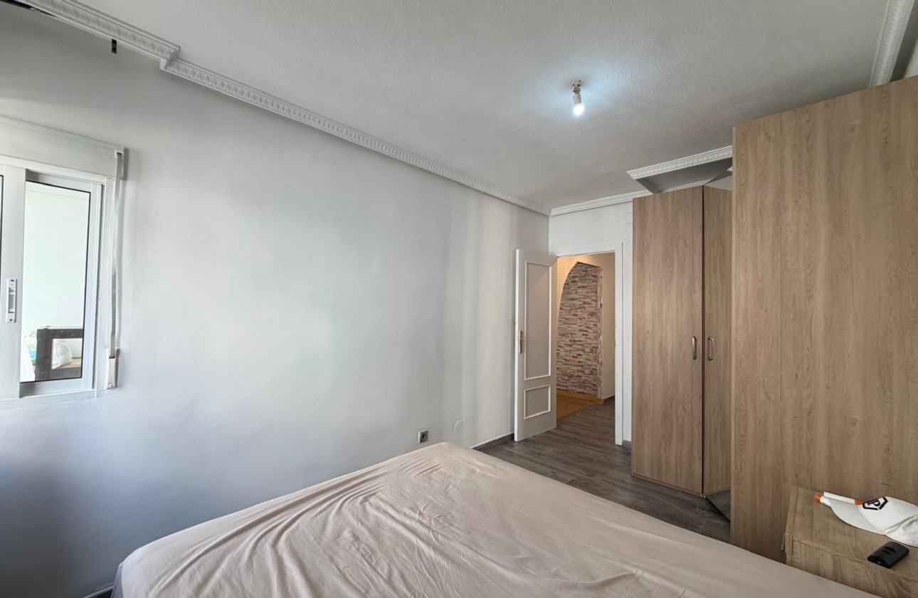 Resale - Apartment -
Torrevieja - Playa del Cura