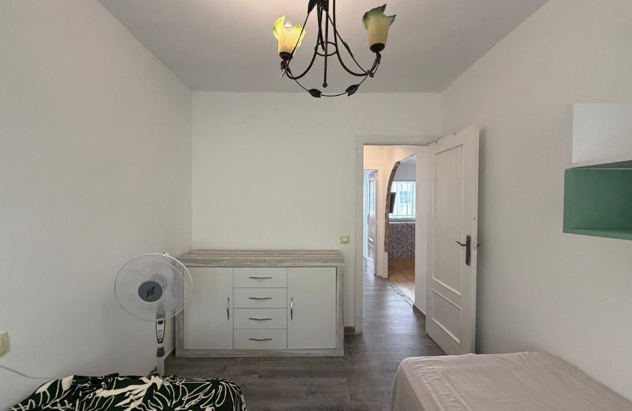 Resale - Apartment -
Torrevieja - Playa del Cura