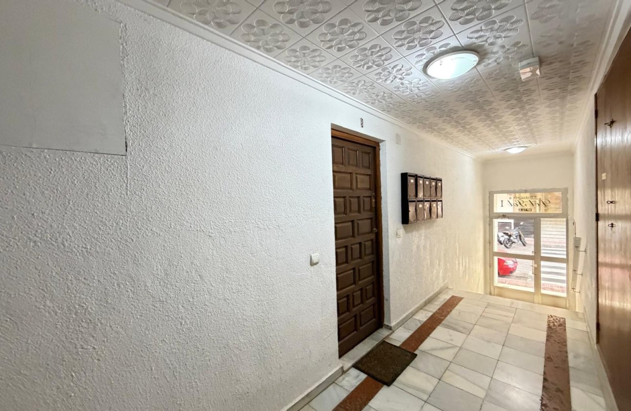 Resale - Apartment -
Torrevieja - Playa del Cura