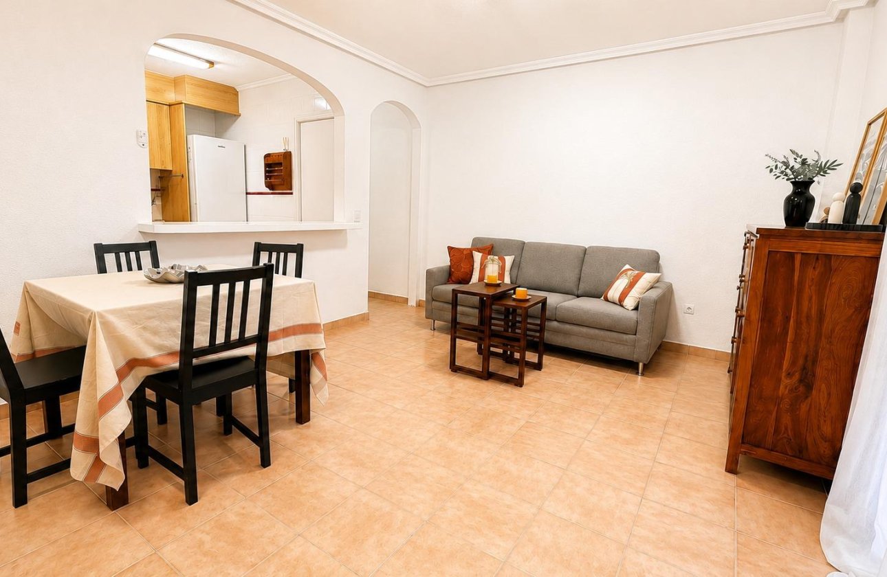 Resale - Apartment -
Torrevieja - Playa del Cura